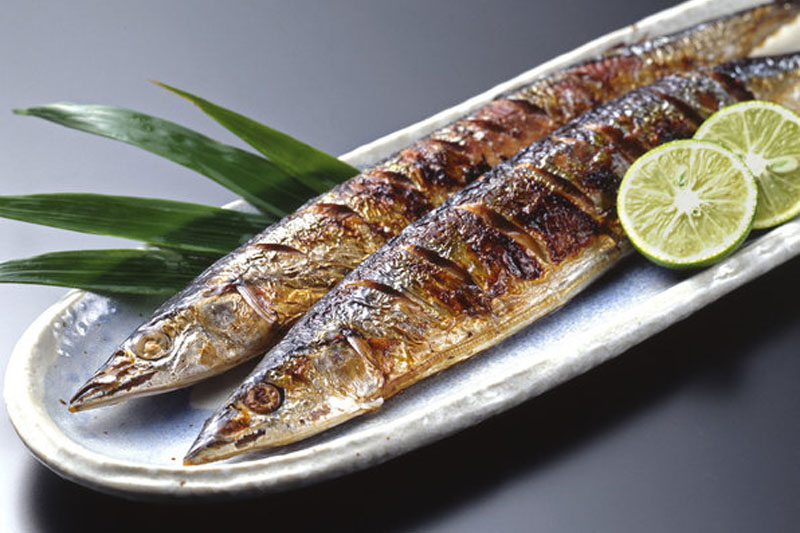 秋刀魚の塩焼き